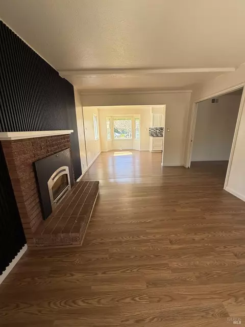 Living - 1700 Hemlock St, Fairfield, CA 94533 photo 7 of 12