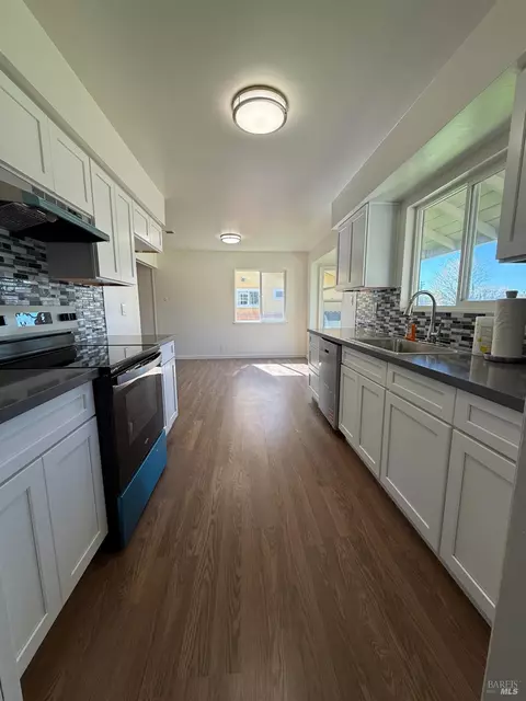 Kitchen - 1700 Hemlock St, Fairfield, CA 94533 photo 1 of 4