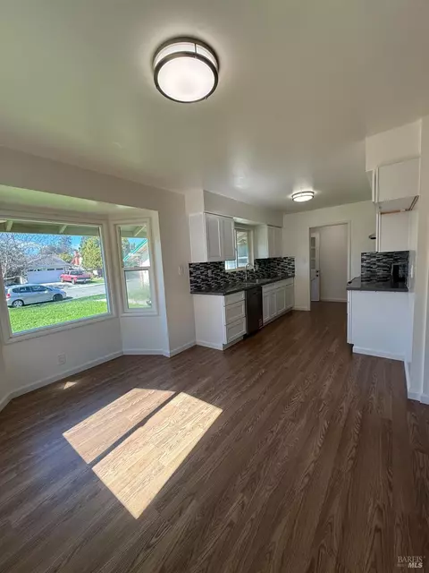 Kitchen - 1700 Hemlock St, Fairfield, CA 94533 photo 3 of 4