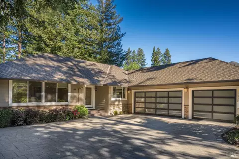 49 Hoff Rd, Santa Rosa, CA 95409