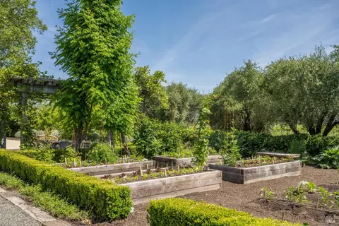 Exterior - 900 Rutherford Rd, Rutherford, CA 94573 photo 19 of 28