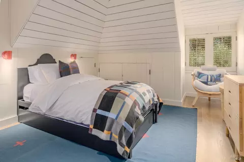 Bedroom - 900 Rutherford Rd, Rutherford, CA 94573 photo 5 of 8