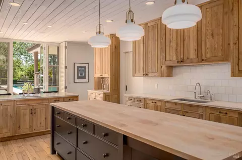 Kitchen - 900 Rutherford Rd, Rutherford, CA 94573 photo 2 of 2