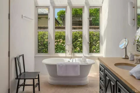 Bath - 900 Rutherford Rd, Rutherford, CA 94573 photo 1 of 2