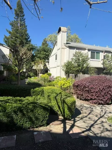 Exterior - 29 Front St #C, Healdsburg, CA 95448 photo 2 of 4