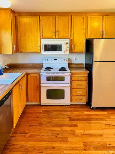 Kitchen - 29 Front St #C, Healdsburg, CA 95448 photo 1 of 2