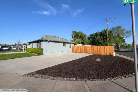 Exterior - 139 Maple St, Vacaville, CA 95688 photo 3 of 5