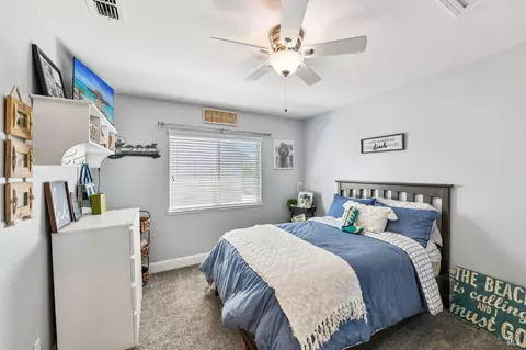 Bedroom - 2035 Rehrmann Dr, Dixon, CA 95620 photo 3 of 8