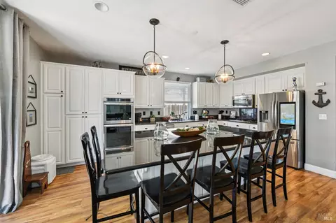 Kitchen - 2035 Rehrmann Dr, Dixon, CA 95620 photo 3 of 5