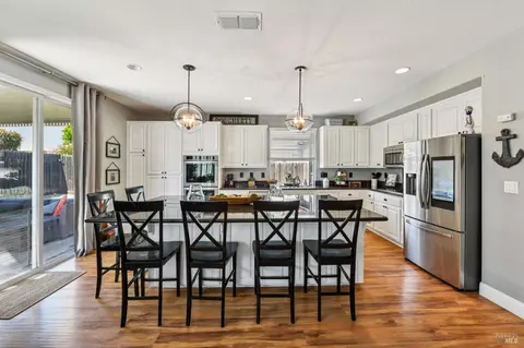Kitchen - 2035 Rehrmann Dr, Dixon, CA 95620 photo 2 of 5