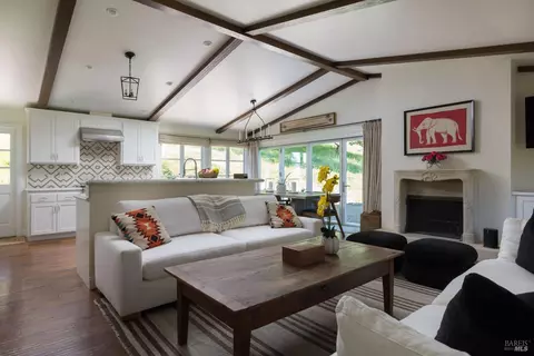 Living - 5870 Silverado Trl, Napa, CA 94558 photo 6 of 6