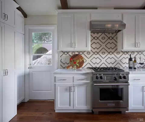 Kitchen - 5870 Silverado Trl, Napa, CA 94558 photo 5 of 5