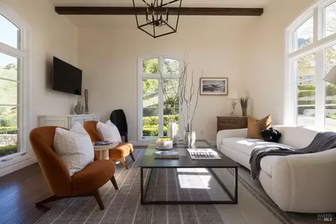 Living - 5870 Silverado Trl, Napa, CA 94558 photo 5 of 6