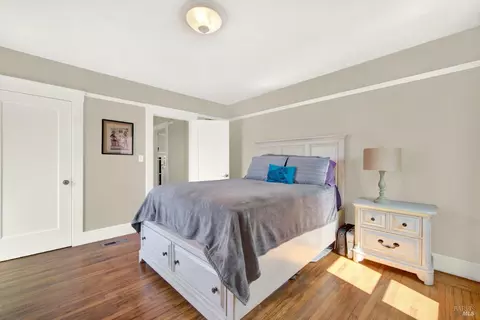 Bedroom - 527 Mclaughlin St, Richmond, CA 94805 photo 2 of 8