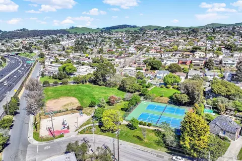 View/Area - 527 Mclaughlin St, Richmond, CA 94805 photo 4 of 4