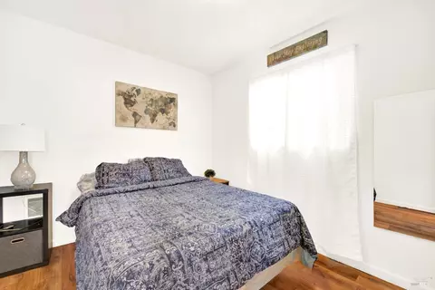 Bedroom - 527 Mclaughlin St, Richmond, CA 94805 photo 6 of 8