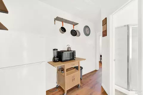 Entry Way - 527 Mclaughlin St, Richmond, CA 94805 photo 5 of 5