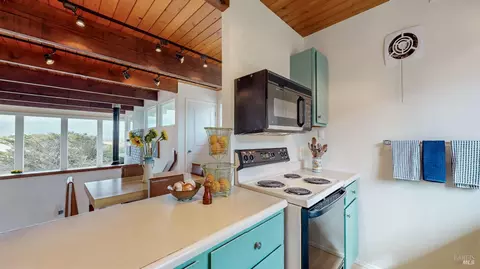 Kitchen - 41 Cliff St, Dillon Beach, CA 94929 photo 3 of 6