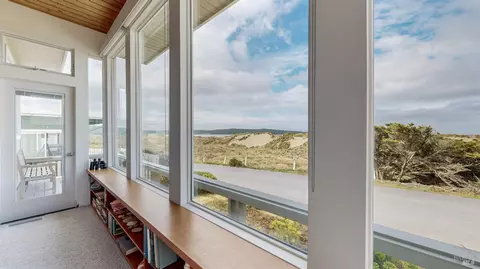 Entry Way - 41 Cliff St, Dillon Beach, CA 94929 photo 1 of 1