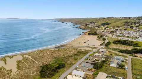 View/Area - 41 Cliff St, Dillon Beach, CA 94929 photo 1 of 3
