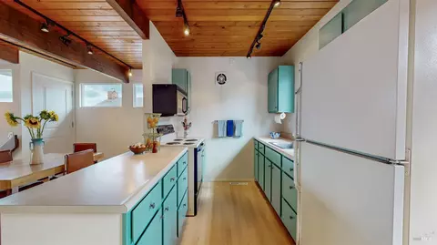 Kitchen - 41 Cliff St, Dillon Beach, CA 94929 photo 2 of 6
