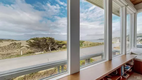 View/Area - 41 Cliff St, Dillon Beach, CA 94929 photo 2 of 3