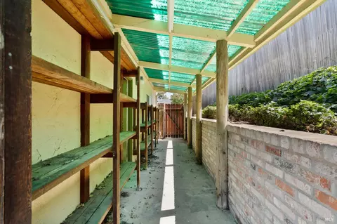 Exterior - 116 Silverview Ct, Vallejo, CA 94591 photo 9 of 9
