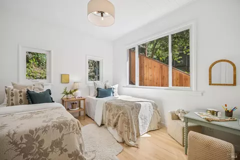 Bedroom - 334 W Blithedale Ave, Mill Valley, CA 94941 photo 1 of 16