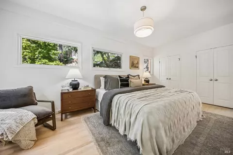 Bedroom - 334 W Blithedale Ave, Mill Valley, CA 94941 photo 5 of 16
