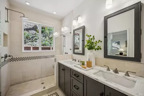 Bath - 334 W Blithedale Ave, Mill Valley, CA 94941 photo 3 of 4