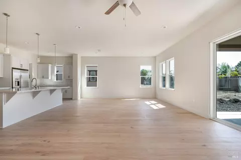 Living - 3541 Ruston Ln, Napa, CA 94558 photo 2 of 2