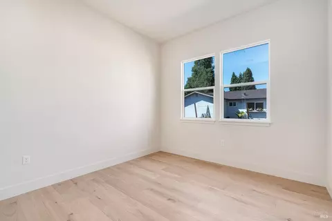 Bedroom - 3541 Ruston Ln, Napa, CA 94558 photo 2 of 3