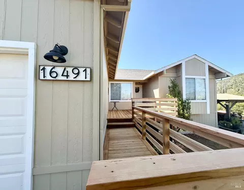 16491 Ridgecrest Ct, Hidden Valley Lake, CA 95467