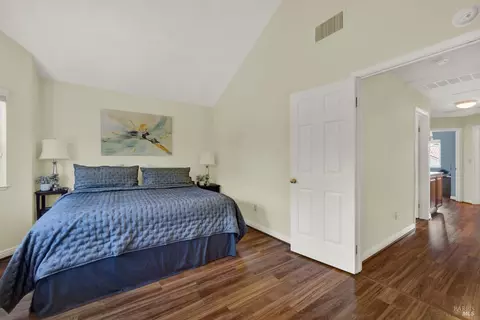 Bedroom - 1934 Summit Dr, Fairfield, CA 94534 photo 2 of 7
