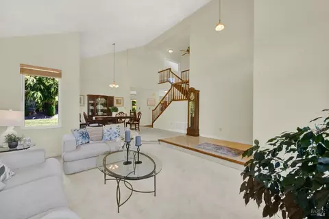 Living - 1934 Summit Dr, Fairfield, CA 94534 photo 3 of 6