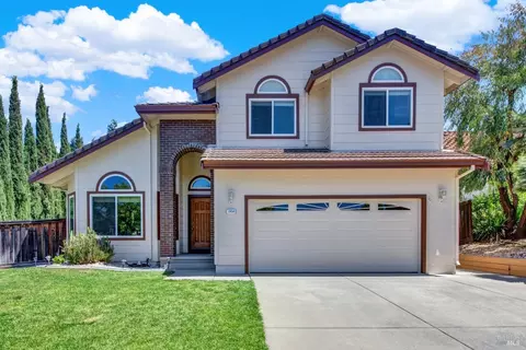 1934 Summit Dr, Fairfield, CA 94534