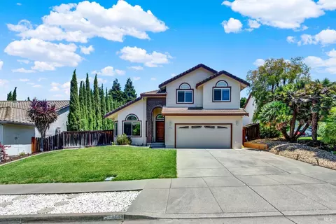 Exterior - 1934 Summit Dr, Fairfield, CA 94534 photo 3 of 18
