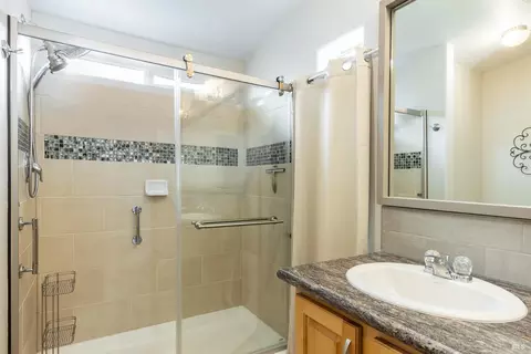 121 Cabana Dr, Napa, CA 94558 photo 30