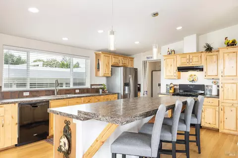 121 Cabana Dr, Napa, CA 94558 photo 18