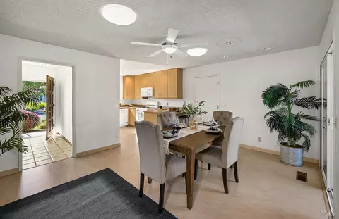 Dining - 429 Eileen Dr, Sebastopol, CA 95472 photo 2 of 2