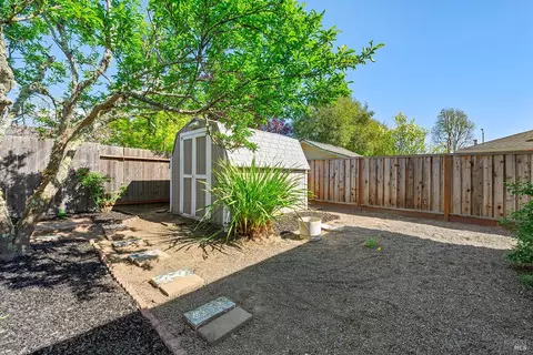 Exterior - 429 Eileen Dr, Sebastopol, CA 95472 photo 7 of 7