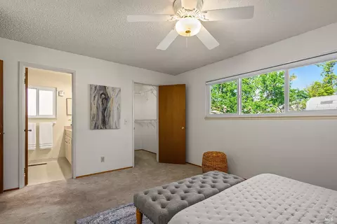 Bedroom - 429 Eileen Dr, Sebastopol, CA 95472 photo 2 of 2