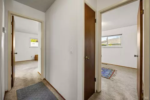 Entry Way - 429 Eileen Dr, Sebastopol, CA 95472 photo 2 of 2