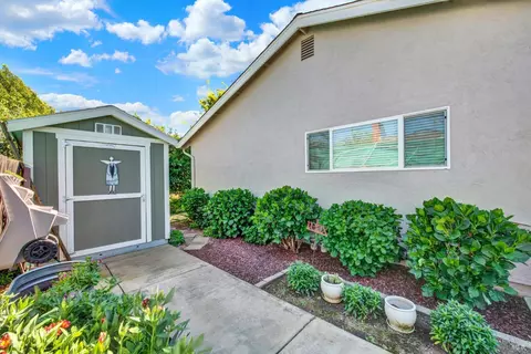 Exterior - 3225 W Pelham Ct, Fairfield, CA 94534 photo 29 of 31