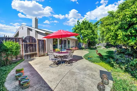 Exterior - 3225 W Pelham Ct, Fairfield, CA 94534 photo 15 of 31