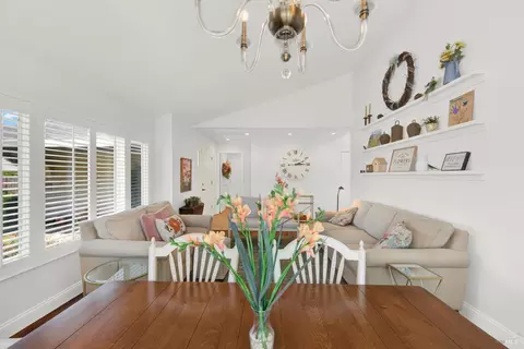 Dining - 3225 W Pelham Ct, Fairfield, CA 94534 photo 3 of 3