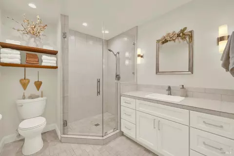 Bath - 3225 W Pelham Ct, Fairfield, CA 94534 photo 1 of 5