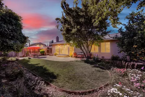 Exterior - 3225 W Pelham Ct, Fairfield, CA 94534 photo 31 of 31
