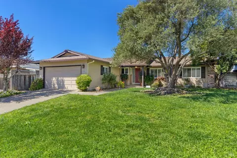77 Clemente Ct, Novato, CA 94945