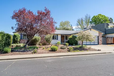 1339 Laurel Ave, Ukiah, CA 95482